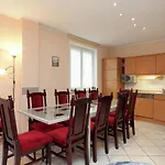 Nyaraló Mit Wellnessbereich In