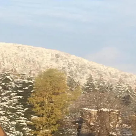 別荘 Mit Wellnessbereich In *