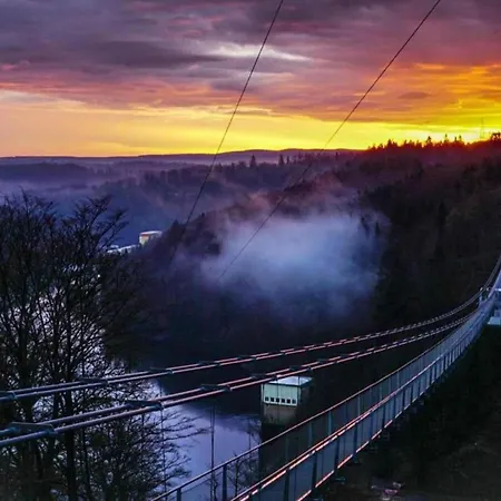 別荘 Mit Wellnessbereich In エーレント