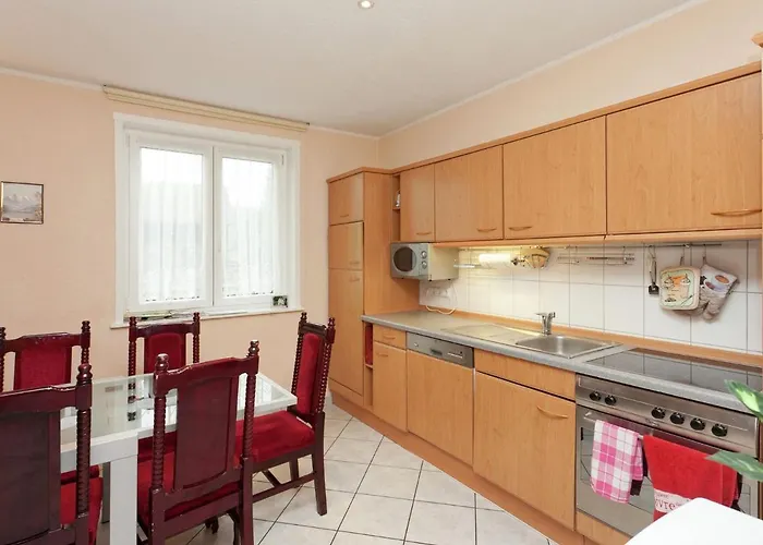 別荘 Mit Wellnessbereich In *