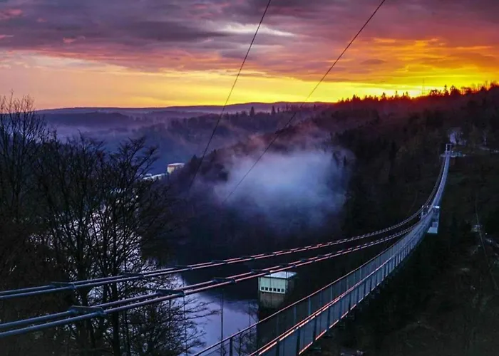 別荘 Mit Wellnessbereich In エーレント